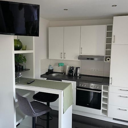 Ferienwohnung Mit Fussbodenheizung Nahe Messe, Gratis Parkplatz Und Abstellplatz E - Bike Hanover Exterior photo