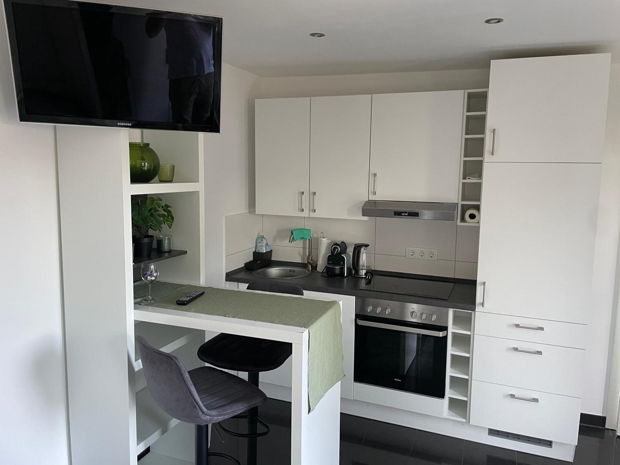 Ferienwohnung Mit Fussbodenheizung Nahe Messe, Gratis Parkplatz Und Abstellplatz E - Bike Hanover Exterior photo